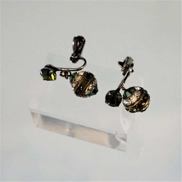 Vintage Egg Shape Clip-On Earrings Green Glass And Sparkling Rhinestones - Picture 6 of 6